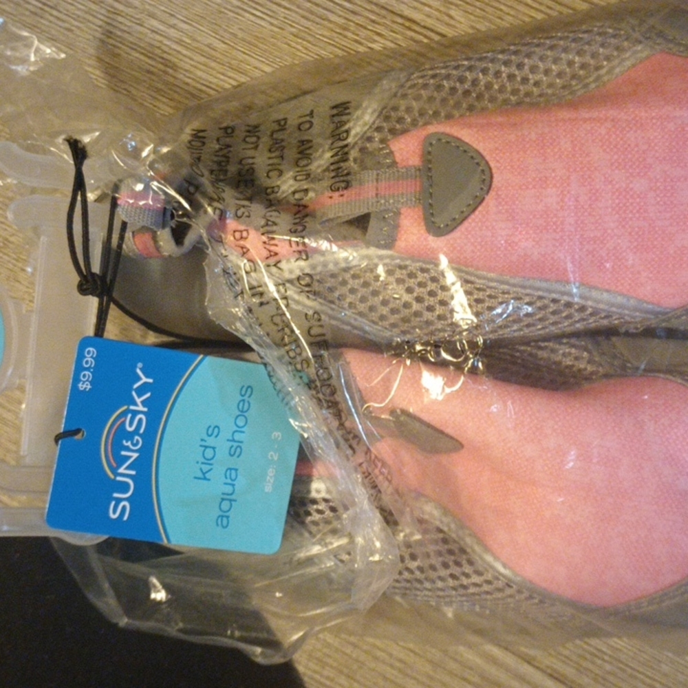 Sun and sky kids aqua shoes